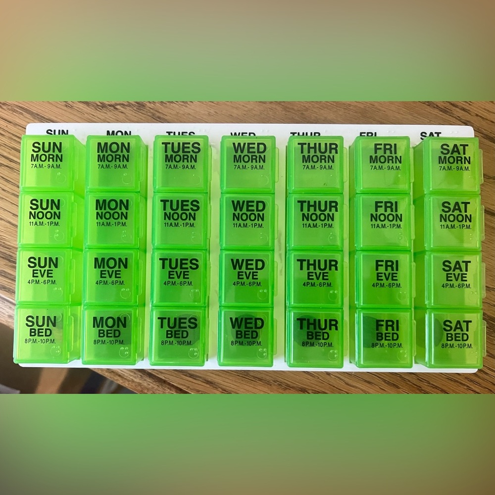 Weekly Pill Organizer with Green Compartments